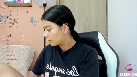 Snapshot of valerihouse chatting on 22, 1, 2025 Juli C online show from 22, 1, 2025