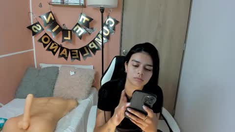 Snapshot of valerihouse chatting on 19, 2, 2025 Juli C online show from 19, 2, 2025