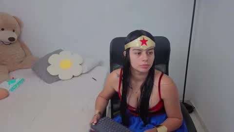 Snapshot of valerihouse chatting on 31, 10, 2025 Juli C online show from 31, 10, 2025