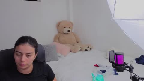 Snapshot of valerihouse chatting on 14, 1, 2026 Juli C online show from 14, 1, 2026