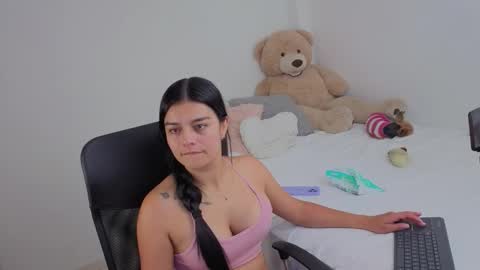 Snapshot of valerihouse chatting on 14, 2, 2026 Juli C online show from 14, 2, 2026