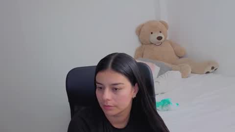 Snapshot of valerihouse chatting on 17, 2, 2026 Juli C online show from 17, 2, 2026