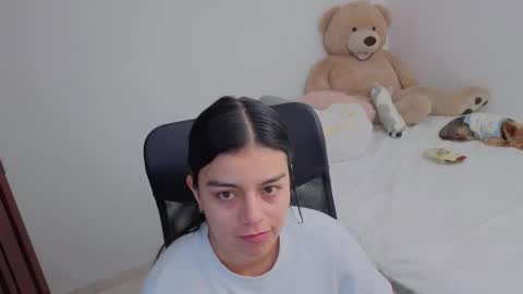 Snapshot of valerihouse chatting on 28, 2, 2026 Juli C online show from 28, 2, 2026