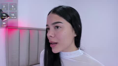 Snapshot of valery__nova chatting on 12, 9, 2025 Cris online show from 12, 9, 2025