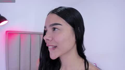 Snapshot of valery__nova chatting on 9, 10, 2025 Cris online show from 9, 10, 2025