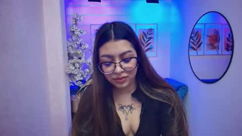 Snapshot of valery_m00n chatting on 27, 10, 2025 VALERY.  online show from 27, 10, 2025