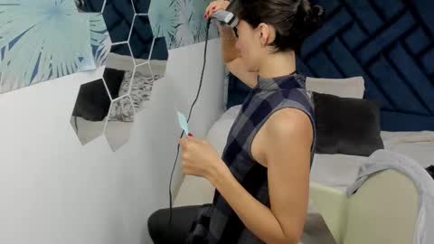 Snapshot of valery_more__ chatting on 3, 10, 2025 VALERY MORE online show from 3, 10, 2025