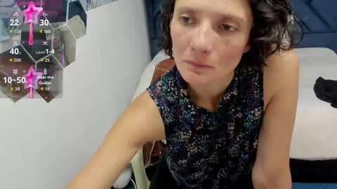 Snapshot of valery_more__ chatting on 6, 10, 2025 VALERY MORE online show from 6, 10, 2025