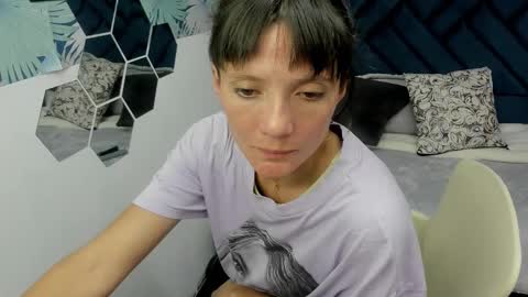 Snapshot of valery_more__ chatting on 16, 10, 2025 VALERY MORE online show from 16, 10, 2025