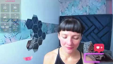 Snapshot of valery_more__ chatting on 19, 12, 2025 VALERY MORE online show from 19, 12, 2025