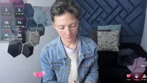 Snapshot of valery_more__ chatting on 15, 1, 2026 VALERY MORE online show from 15, 1, 2026