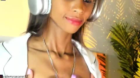 Valery swan1 online show from 8, 12, 2024