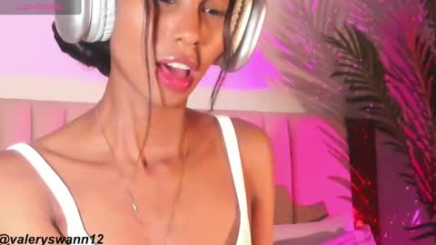 Valery swan1 online show from 7, 2, 2025