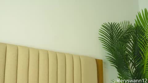 Valery swan1 online show from 18, 4, 2026