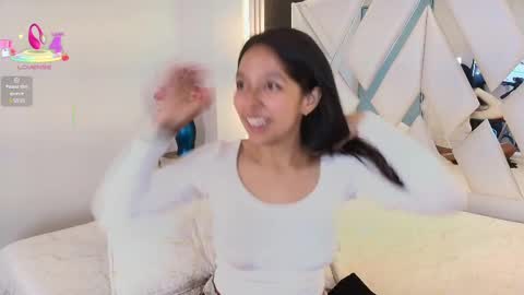 Snapshot of valery_wang chatting on 4, 3, 2025 Val online show from 4, 3, 2025