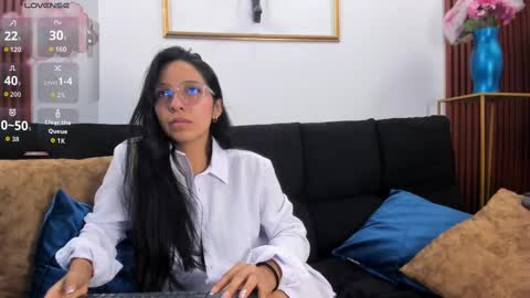 Snapshot of valery_wang chatting on 18, 10, 2025 Val online show from 18, 10, 2025