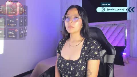 Snapshot of valery_wang chatting on 19, 11, 2025 Val online show from 19, 11, 2025