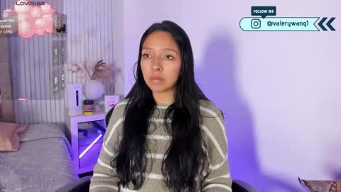 Snapshot of valery_wang chatting on 29, 11, 2025 Val online show from 29, 11, 2025