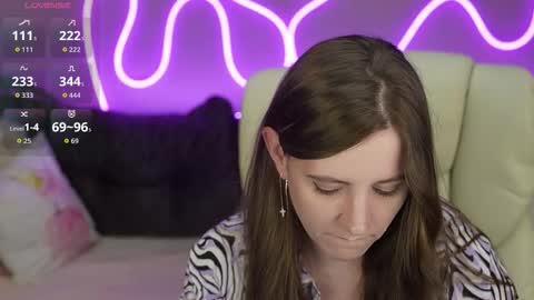 Snapshot of valerymurr chatting on 2, 11, 2025 V A L E R Y M U R online show from 2, 11, 2025