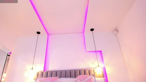 Snapshot of valerynova chatting on 17, 1, 2025 Carla online show from 17, 1, 2025