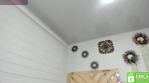 Snapshot of valeryrossee chatting on 28, 11, 2025 VALERIA online show from 28, 11, 2025