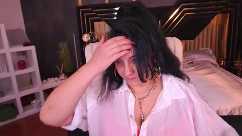 Snapshot of valeryrosseee chatting on 2, 10, 2025 Valery online show from 2, 10, 2025