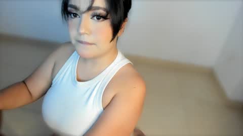 Snapshot of valerysoto_ chatting on 19, 12, 2024 Valery Soto online show from 19, 12, 2024