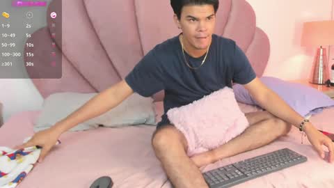 Snapshot of valerystonne_ chatting on 12, 12, 2024 Valery Stonne online show from 12, 12, 2024