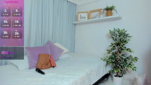 Snapshot of valerywalker7 chatting on 6, 12, 2024 Valery Walker online show from 6, 12, 2024