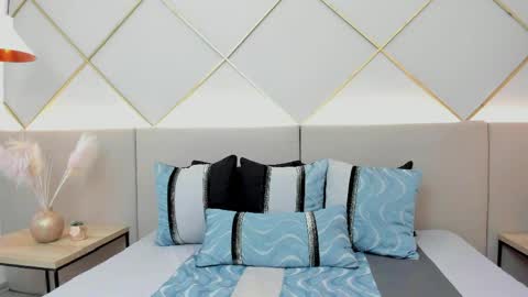 Sofia online show from 5, 4, 2026