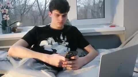 Snapshot of valesios chatting on 3, 12, 2025 valesios online show from 3, 12, 2025