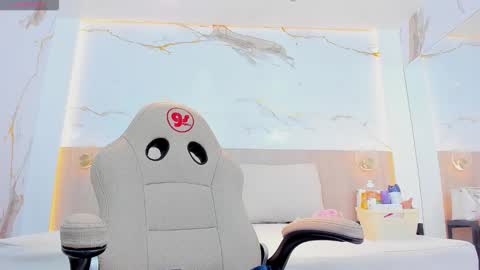 Snapshot of valirya_devote chatting on 11, 11, 2025 VALIRYA online show from 11, 11, 2025