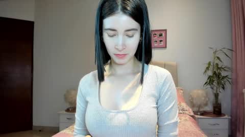 Snapshot of vallejo_macarena chatting on 18, 9, 2025 Macarena online show from 18, 9, 2025
