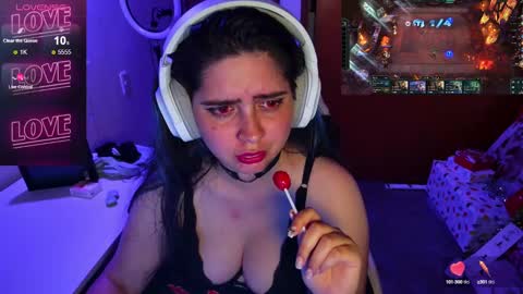 Im Violet online show from 9, 12, 2024