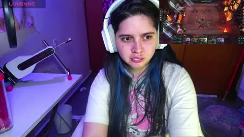 Im Violet online show from 30, 1, 2025