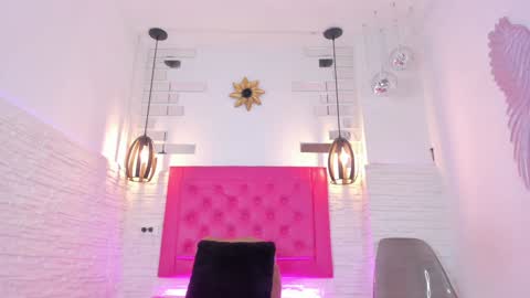 Snapshot of valloletsamar chatting on 24, 1, 2025 Vallolet Peach  online show from 24, 1, 2025