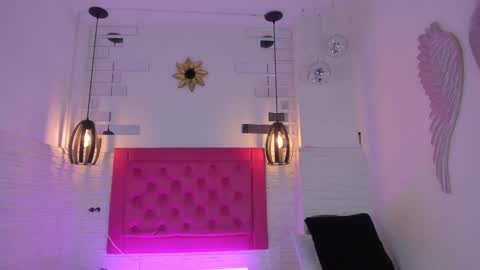 Snapshot of valloletsamar chatting on 15, 2, 2025 Vallolet Peach  online show from 15, 2, 2025