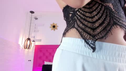 Snapshot of valloletsamar chatting on 28, 2, 2025 Vallolet Peach  online show from 28, 2, 2025