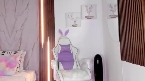 Snapshot of valloletsamar chatting on 23, 11, 2025 Vallolet Peach online show from 23, 11, 2025