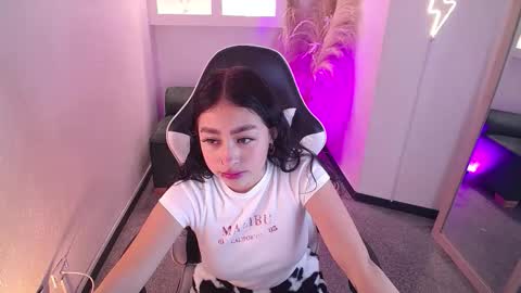 Snapshot of vallolett__ chatting on 26, 2, 2026 vallolett__ online show from 26, 2, 2026