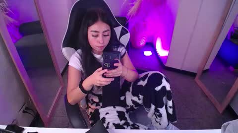 vallolett__ online show from 9, 3, 2026