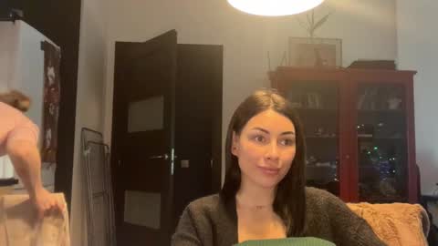 Little Devil online show from 4, 3, 2025