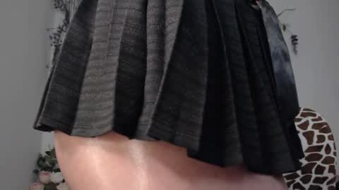 valquiria_sirgun online show from 23, 2, 2025