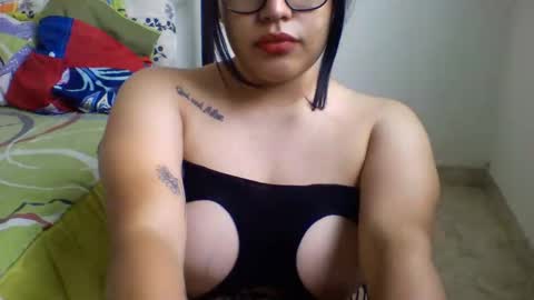 Snapshot of valuluv chatting on 19, 10, 2025 ValuLuv online show from 19, 10, 2025