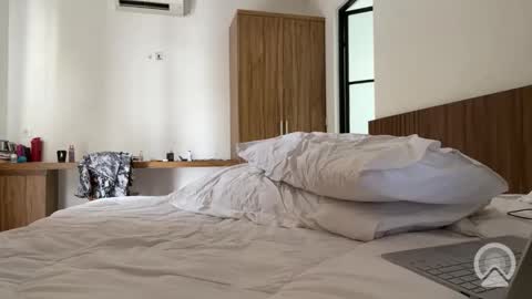 Snapshot of valure_lera chatting on 10, 11, 2025 valure_lera online show from 10, 11, 2025