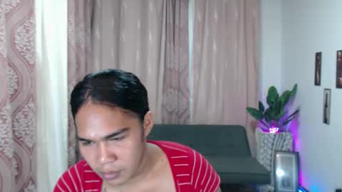 Snapshot of vampy_ebony_laxine chatting on 5, 10, 2025 vampy_ebony_laxine online show from 5, 10, 2025