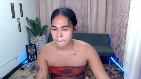 Snapshot of vampy_ebony_laxine chatting on 8, 10, 2025 vampy_ebony_laxine online show from 8, 10, 2025