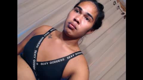 Snapshot of vampy_ebony_laxine chatting on 20, 10, 2025 vampy_ebony_laxine online show from 20, 10, 2025