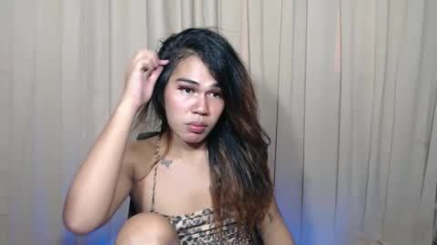 Snapshot of vampy_ebony_laxine chatting on 12, 11, 2025 vampy_ebony_laxine online show from 12, 11, 2025