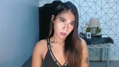 vampy_ebony_laxine online show from 1, 3, 2026